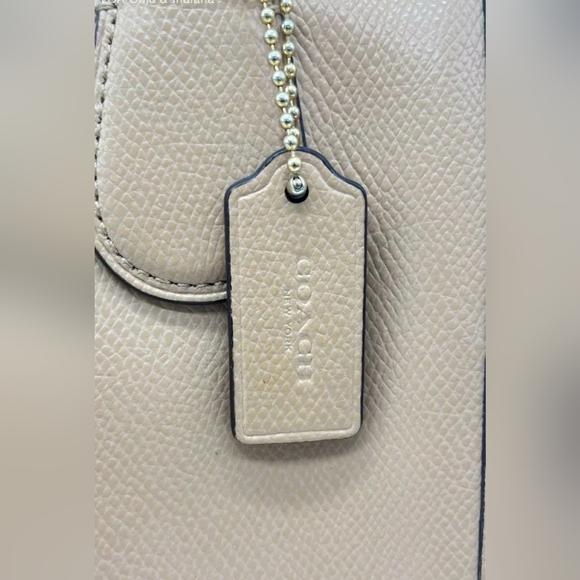 Coach Designer Tan Bennett Crossgrain Leather Crossbody Purse Handbag - Picture 10 of 10